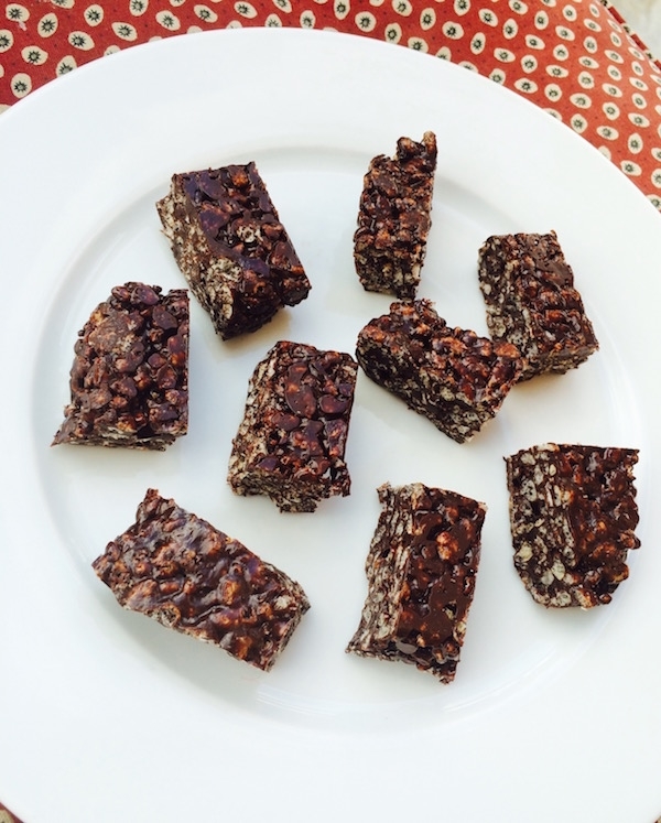 Cereali di riso soffiato con cioccolato e miele