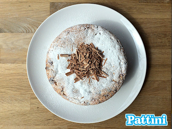 Torta soffice con gocce di cioccolato di Dolci Pattìni