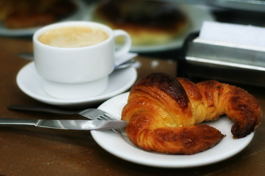 Colazione in Austria: l’accoppiata caffè e cornetto nasce proprio da qui!