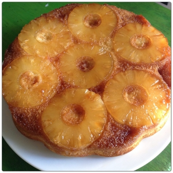 Torta rovesciata caramellata all”ananas