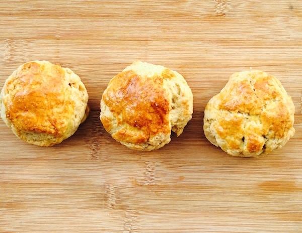 Focaccine a colazione: la ricetta degli scones inglesi