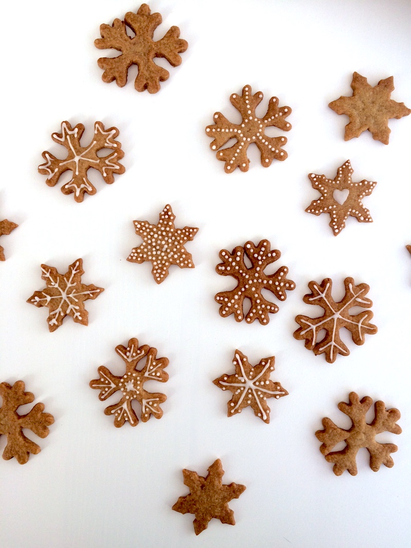 Fiocchi di neve di pan di zenzero: ricetta per i gingerbread di Natale