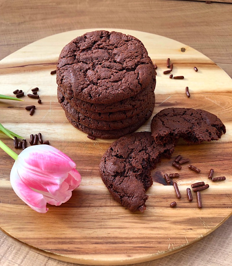 Double chocolate cookies: la ricetta dei biscotti al cioccolato americani