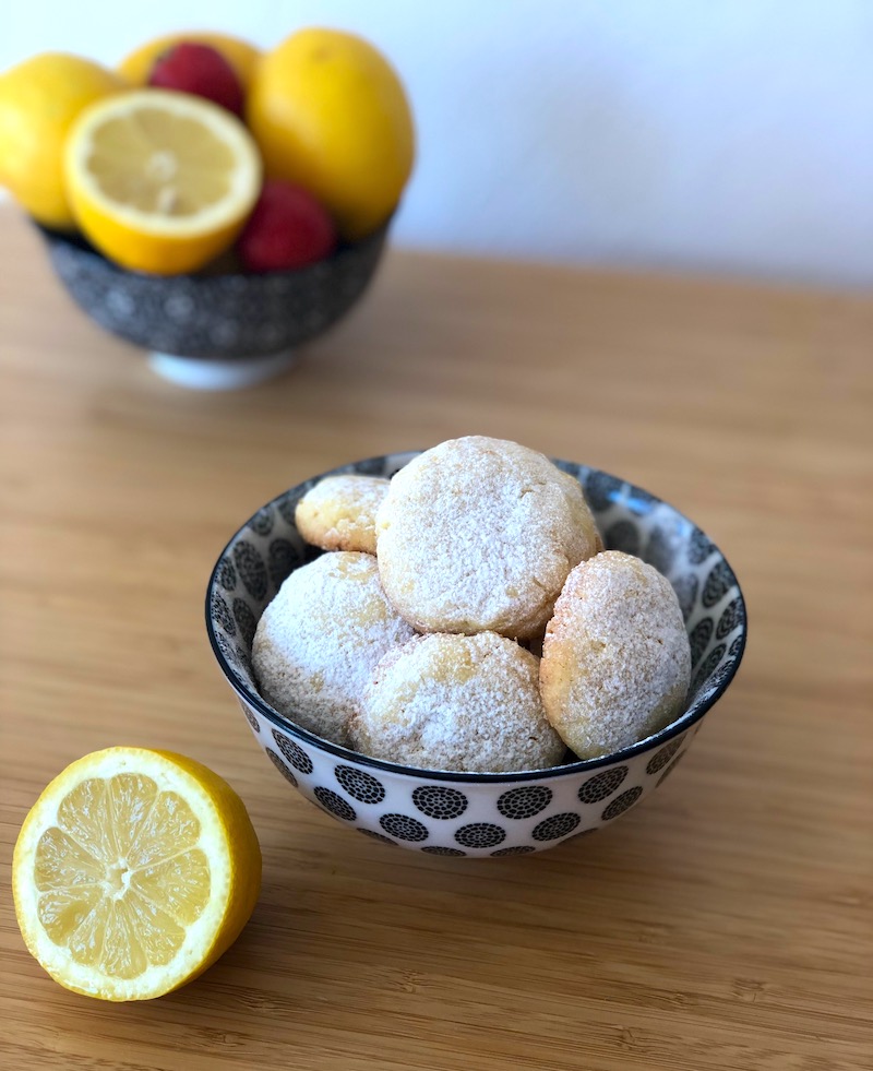 Biscotti al limone per l’estate: ricetta facile e veloce