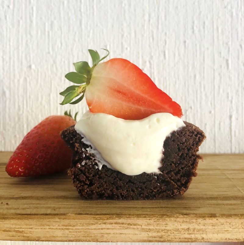 Cookie cups con fragole