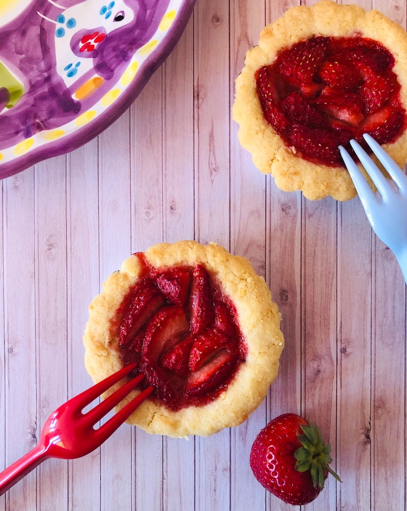 merenda estate crostatine alle fragole