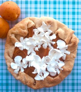 Torta all'albicocca dolci pattini